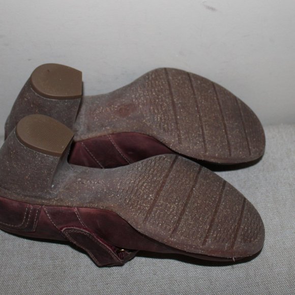CLARKS LADIES CHUNKY HEELS SHOES - 7 1/2 - BURGANDY - Picture 5 of 7